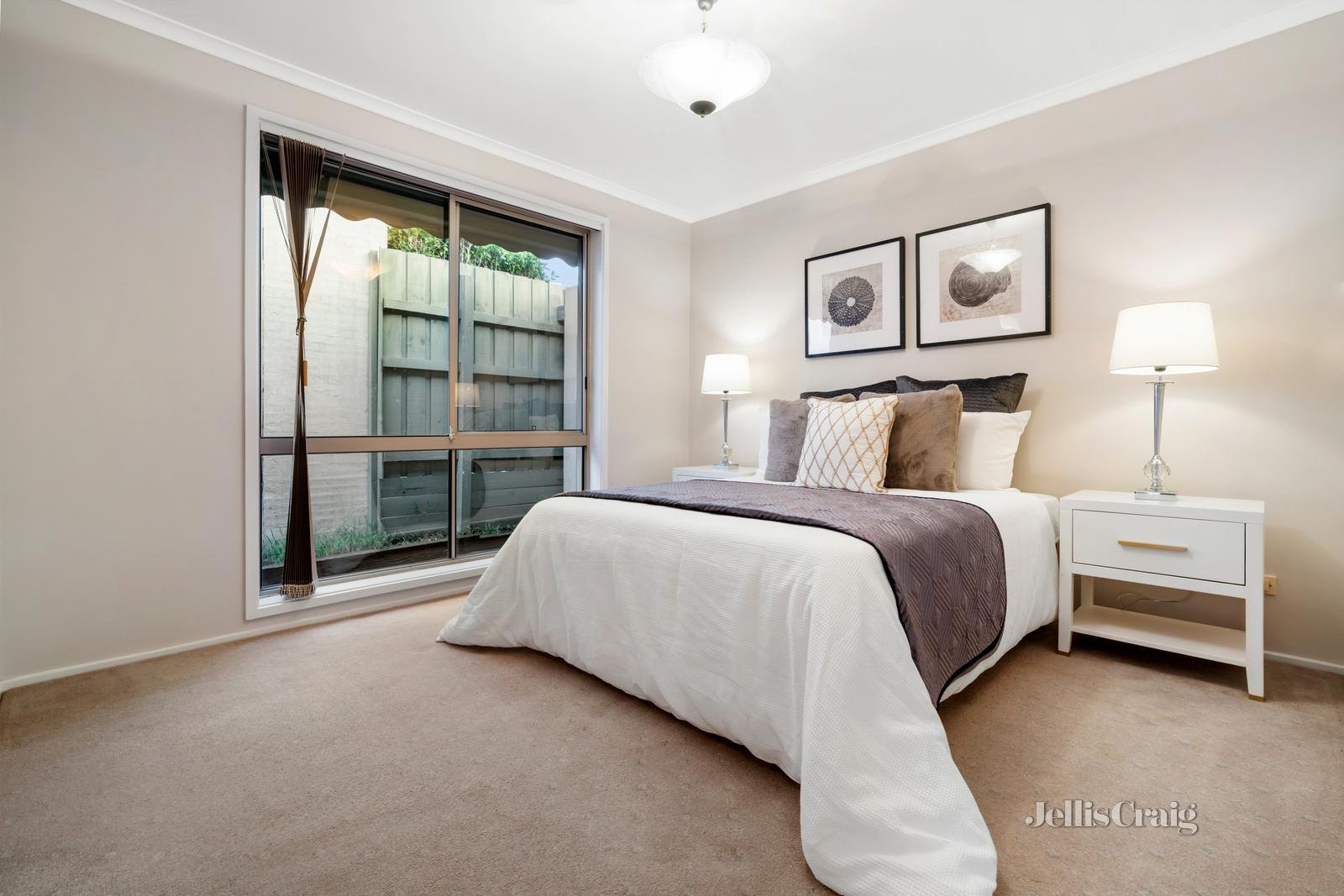 2/25 Thea Grove, Doncaster East image 6