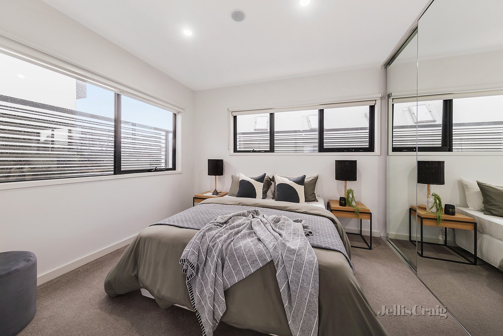 2/25 Willesden Road, Hughesdale image 6