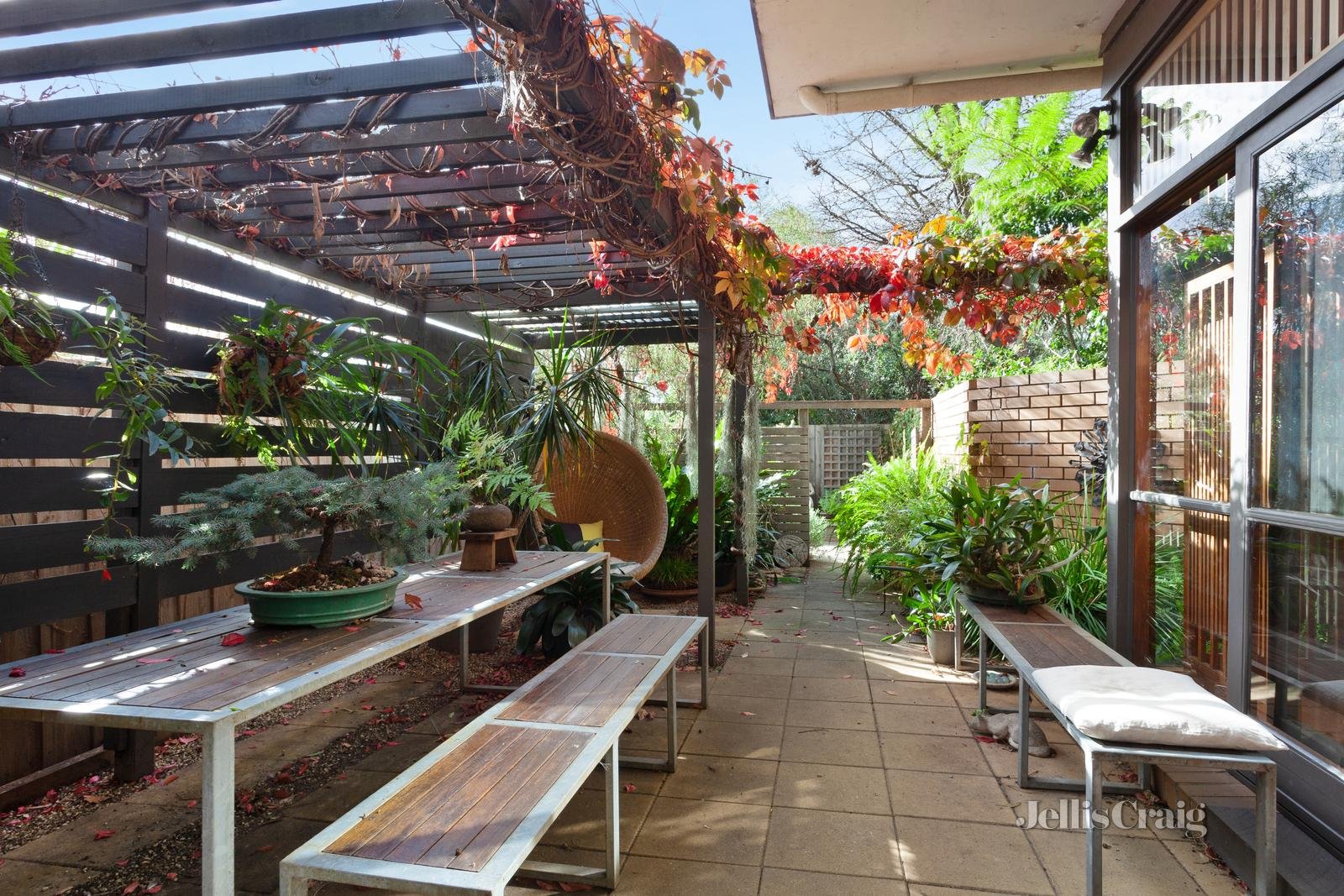 2/25 Wills Street, Balwyn image 4