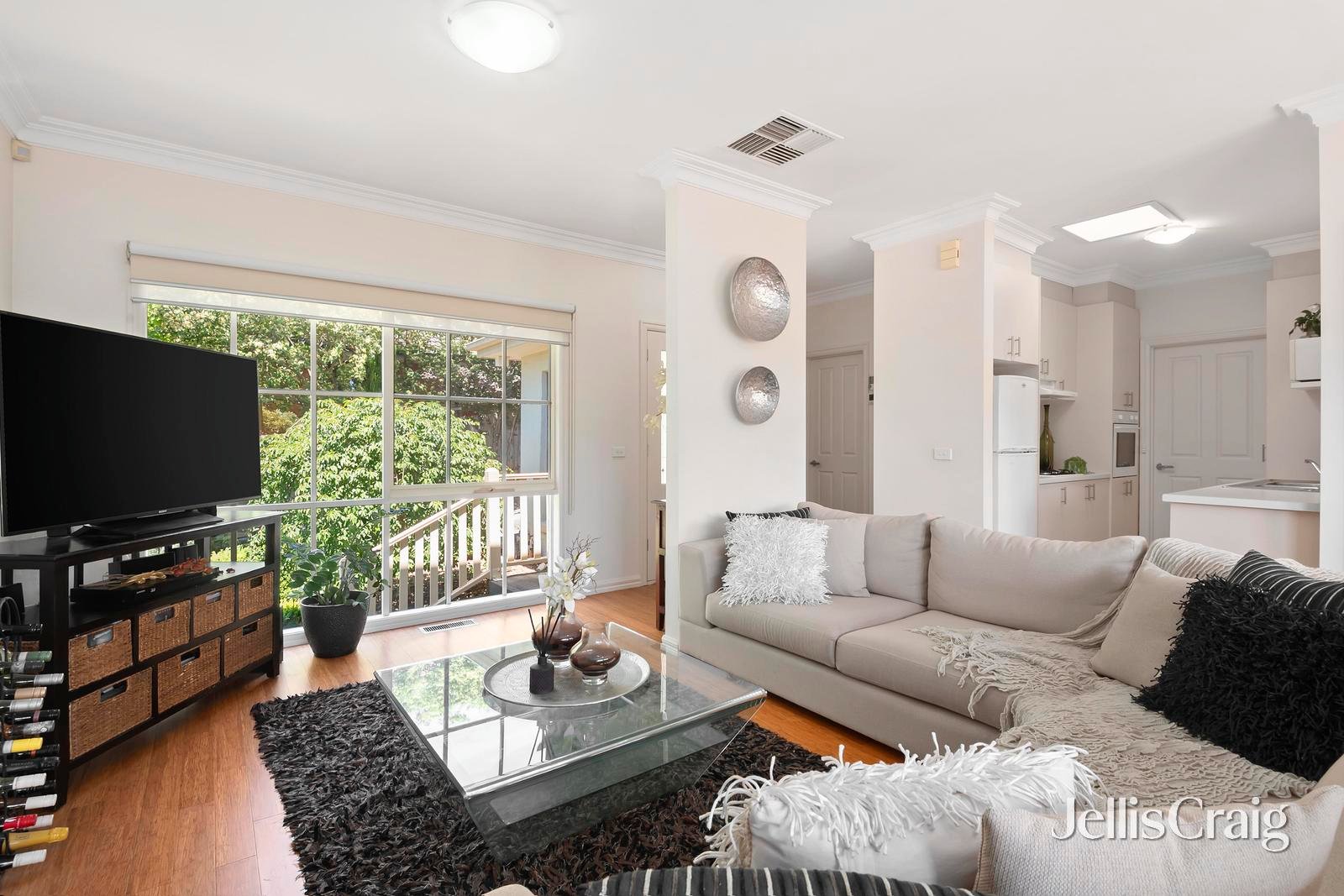2/25 Wooddale Grove, Donvale image 3