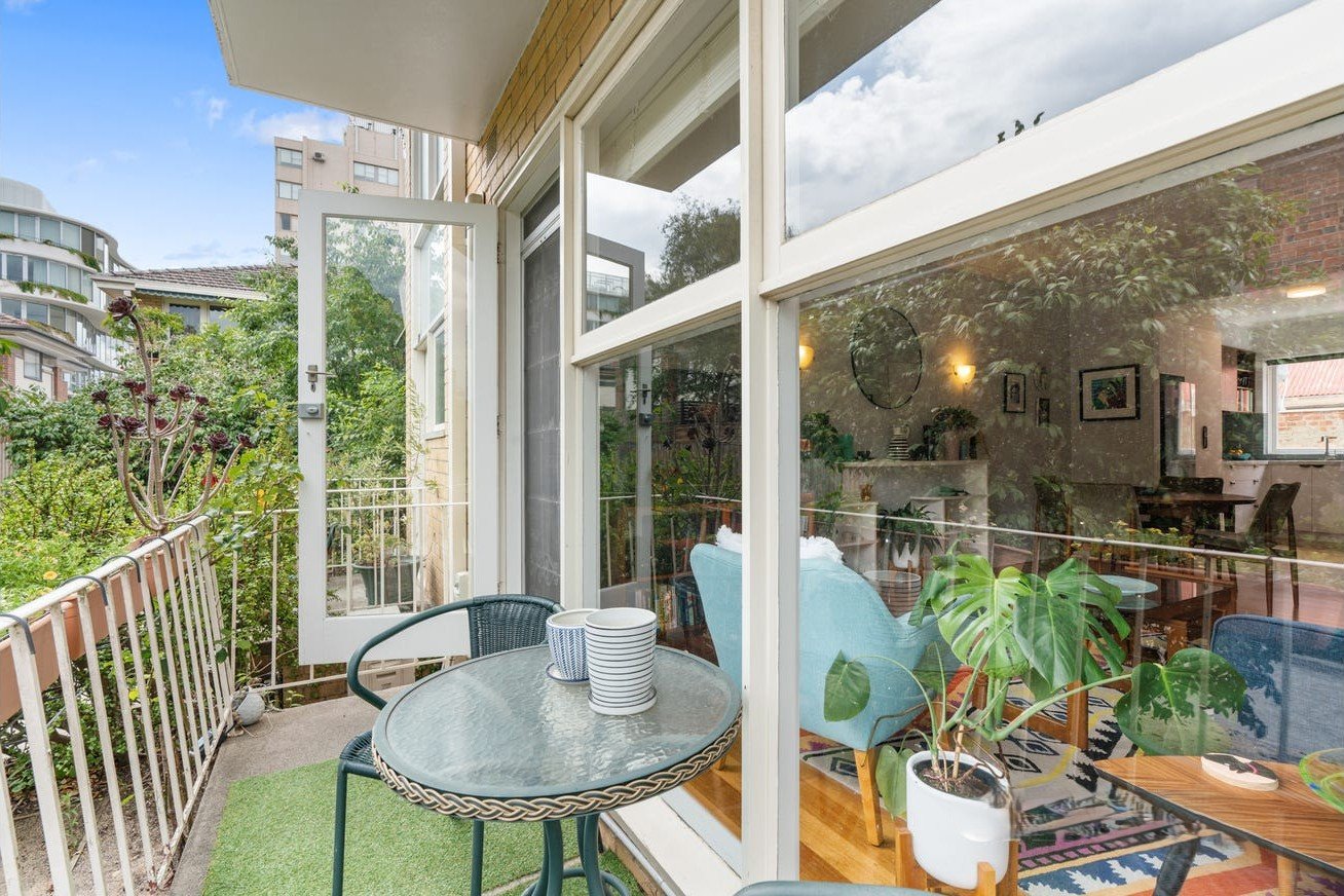 2/25 Wynnstay Road, Prahran image 5
