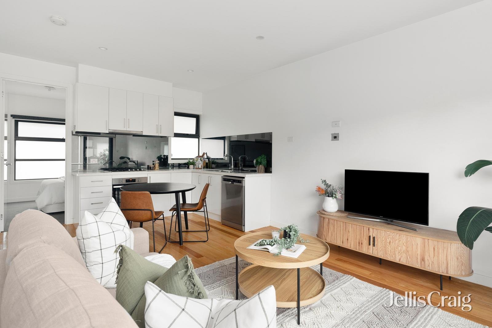 2/251 Edward Street, Brunswick&nbsp;East image 1