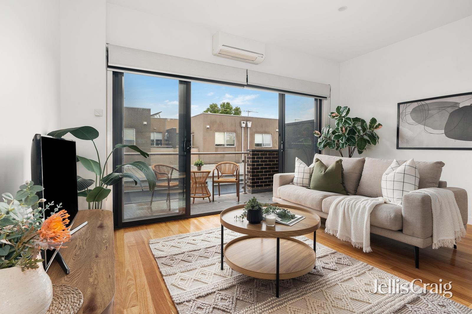 2/251 Edward Street, Brunswick&nbsp;East image 2