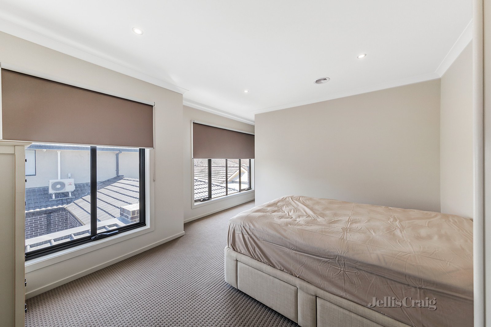 2/252 Belmore Road, Balwyn image 5