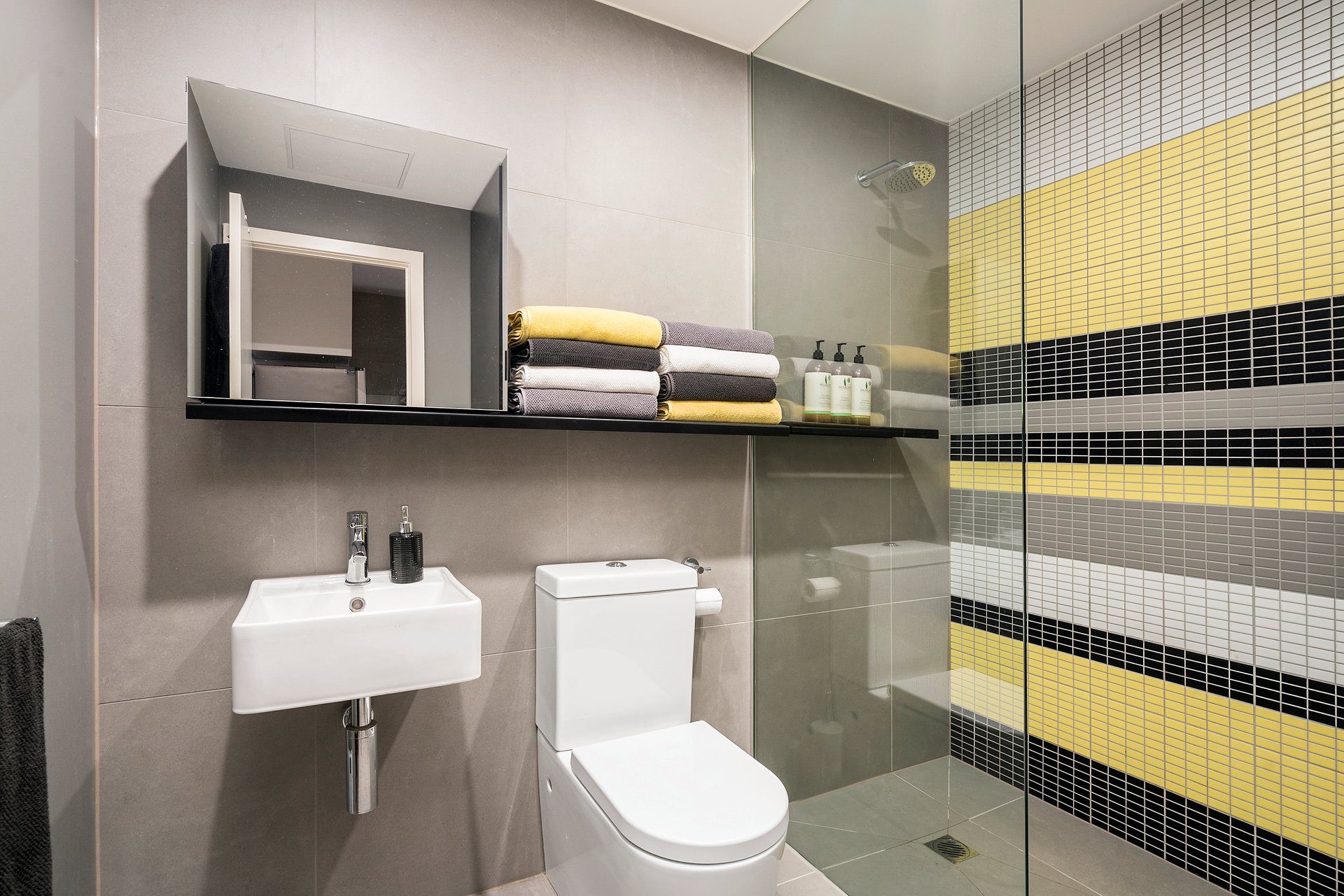 225/218 Bay Road, Sandringham image 5