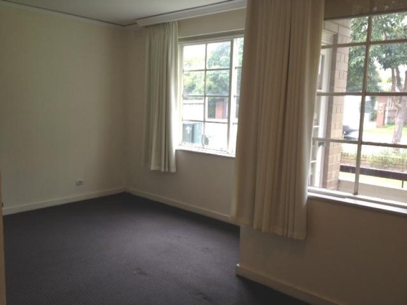 Property Gallery Thumbnail 4