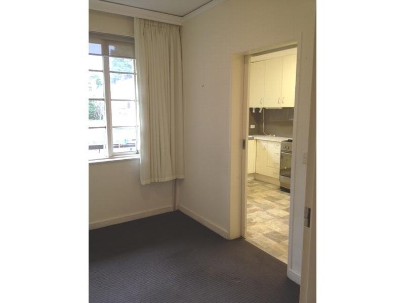Property Gallery Thumbnail 5