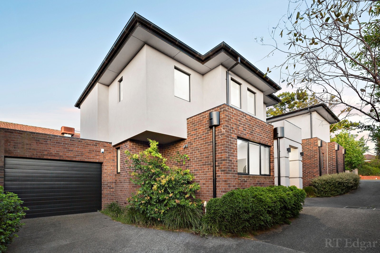 Property Gallery - Main Image