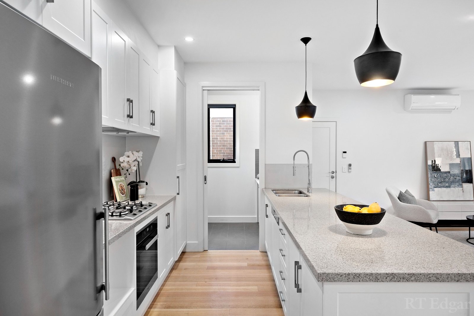 Property Gallery Thumbnail 4