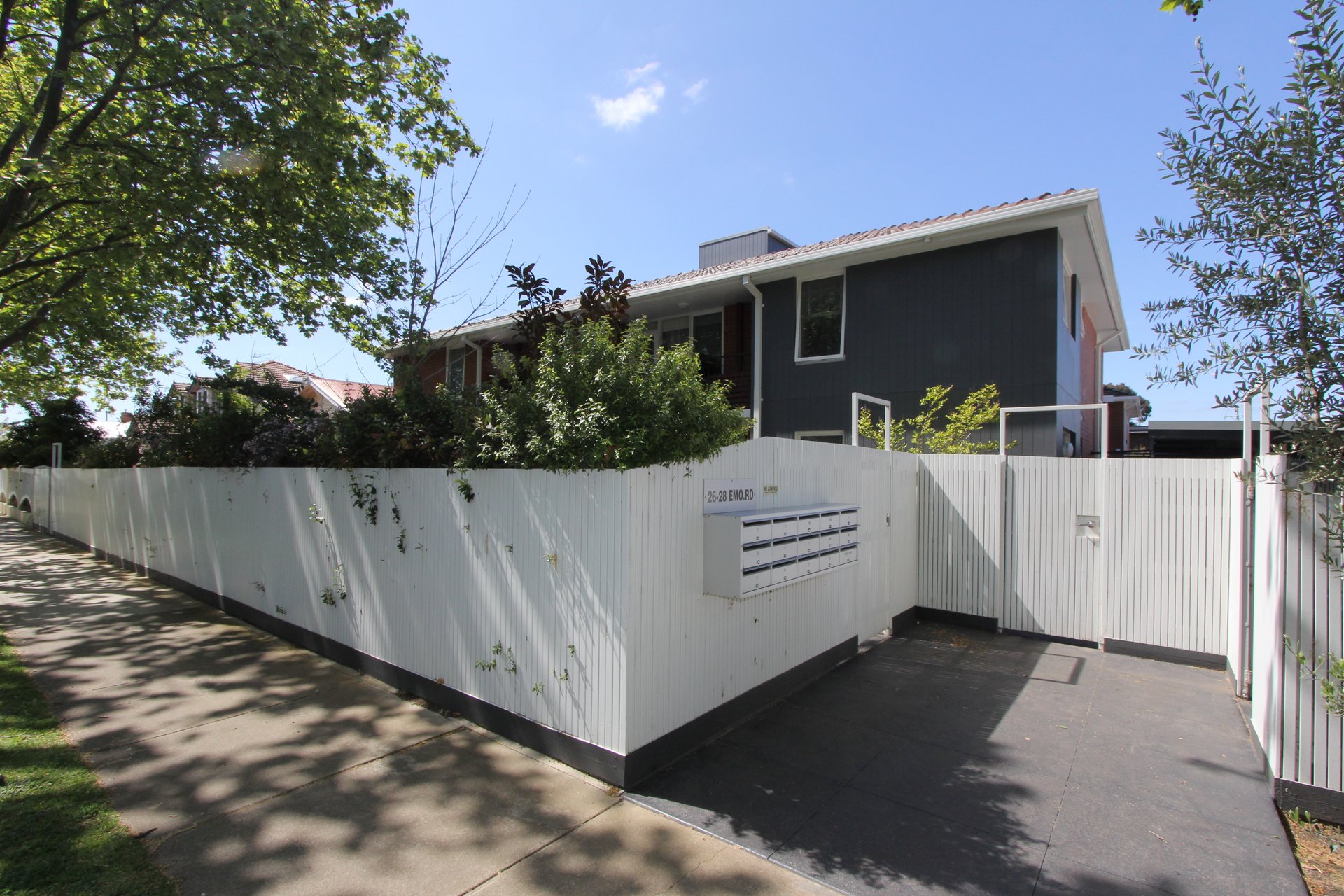 Property Gallery Thumbnail 12