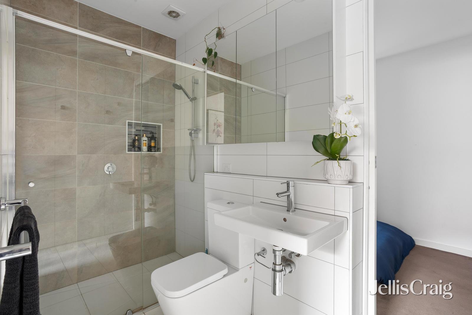 2/26 Ames Avenue, Carnegie image 9