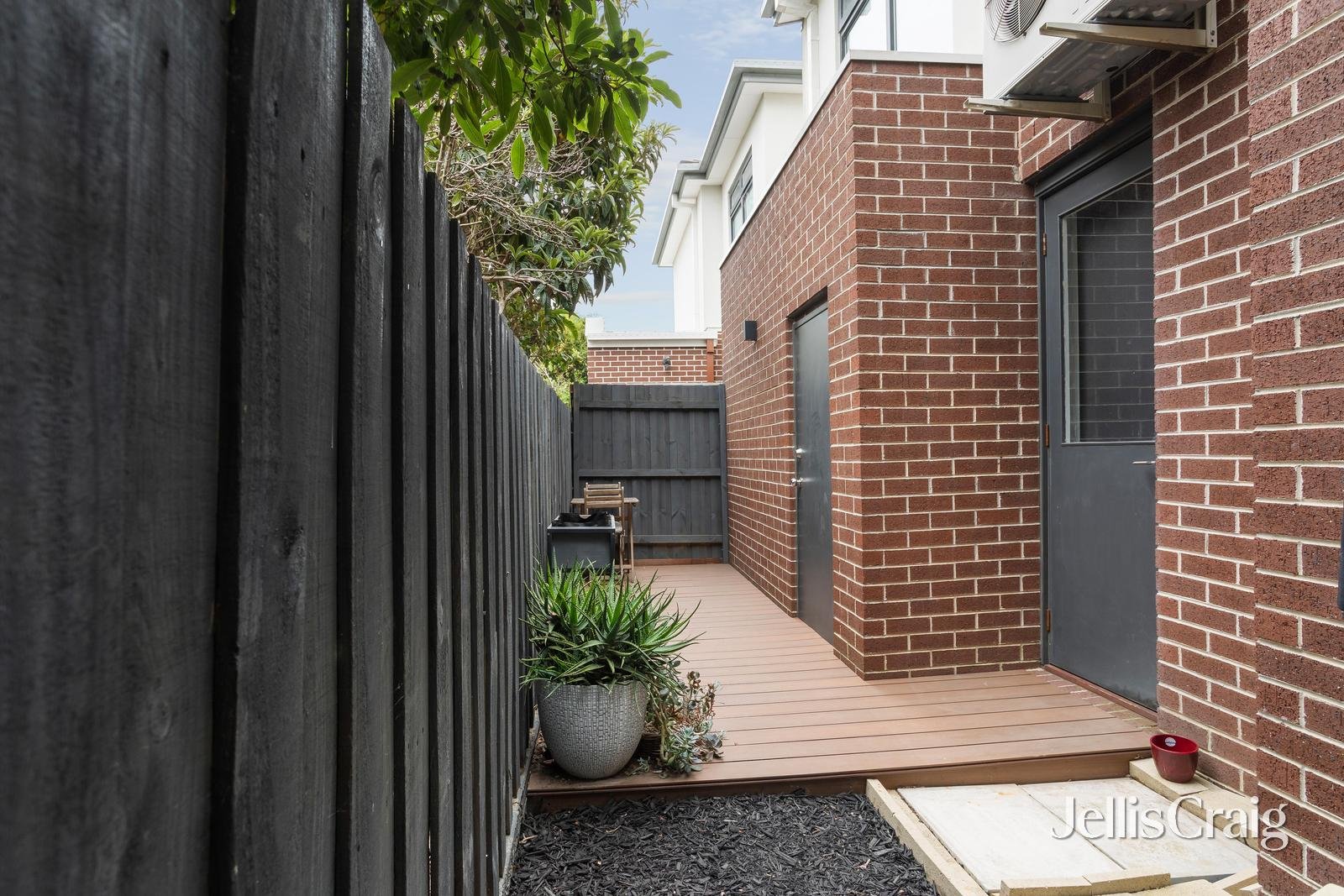 2/26 Ames Avenue, Carnegie image 12