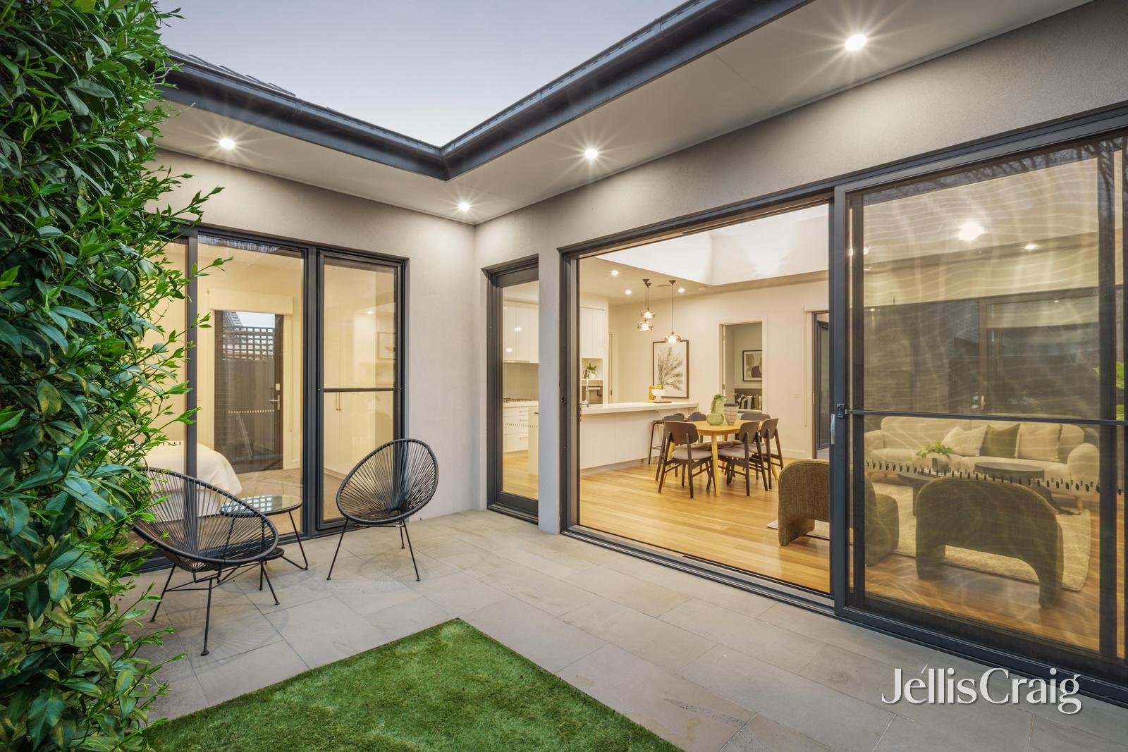 2/26 Charles Street, Glen&nbsp;Iris image 8
