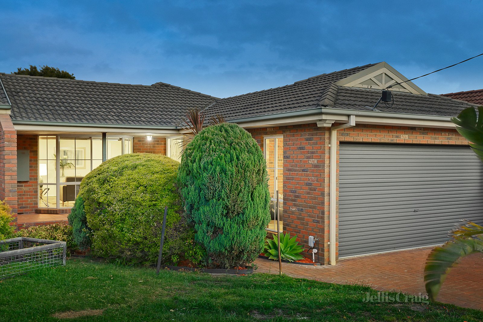 2/26 Cratloe Road, Mount Waverley image 10