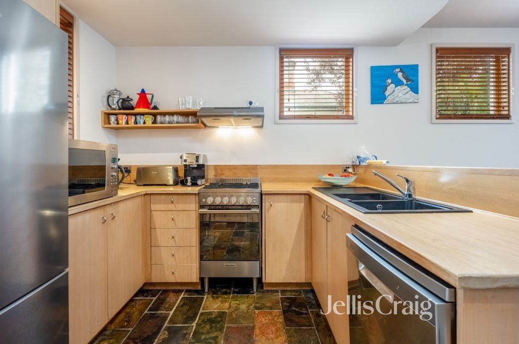 2/26 Dally Street, Northcote image 2