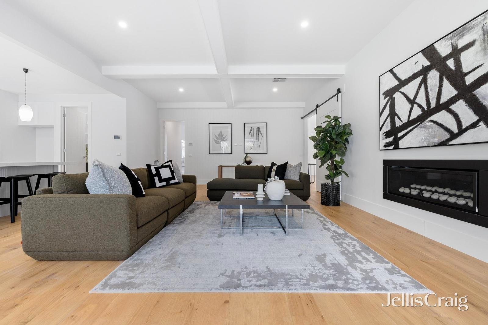 2/26 Dryden Street, Canterbury image 11