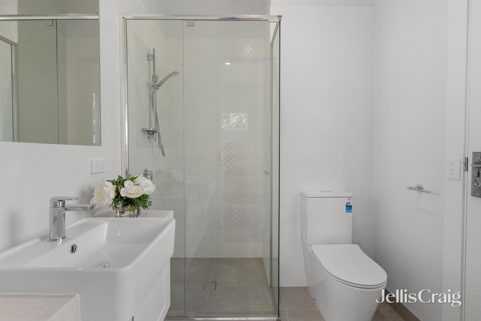 2/26 Dryden Street, Canterbury image 18