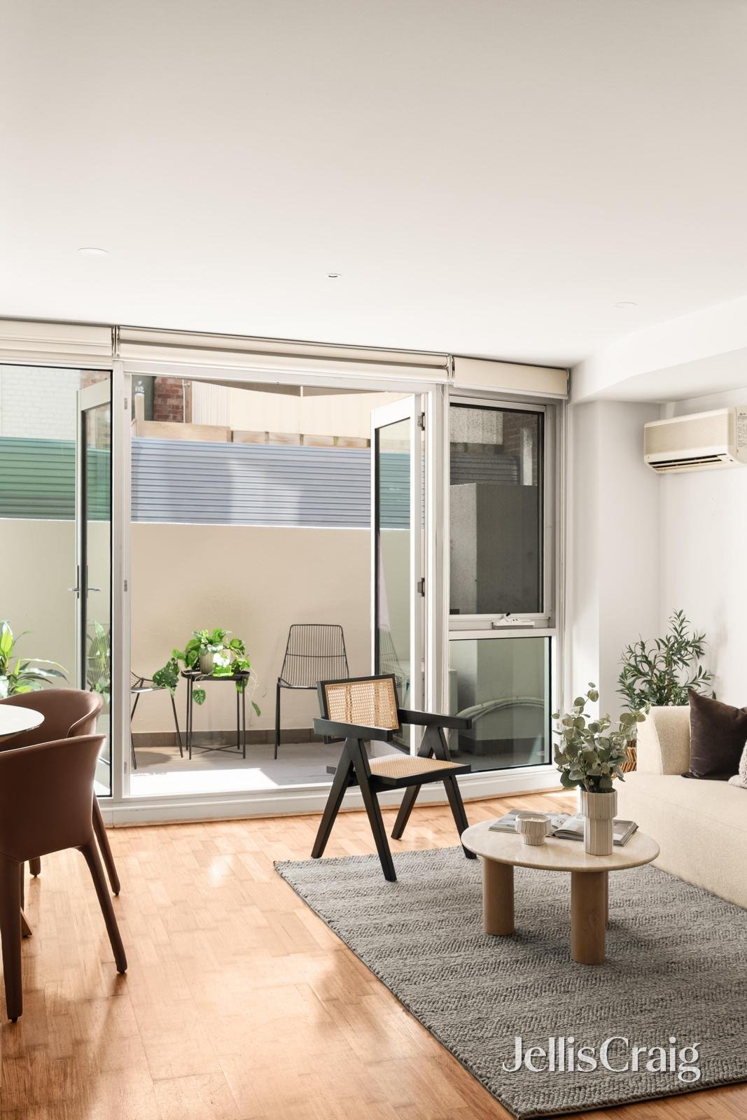 2/26 Little Cardigan Street, Carlton image 8