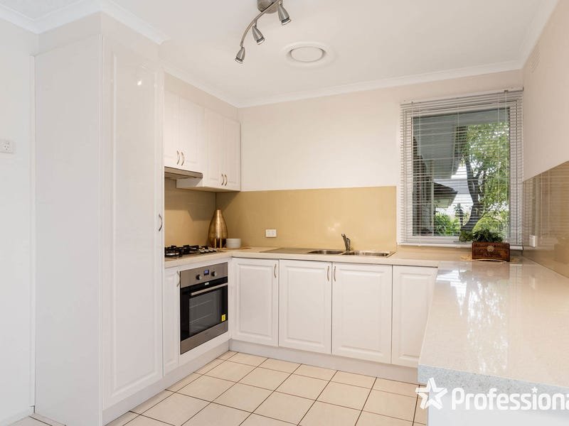 2/26 Lusher Road, Croydon image 6