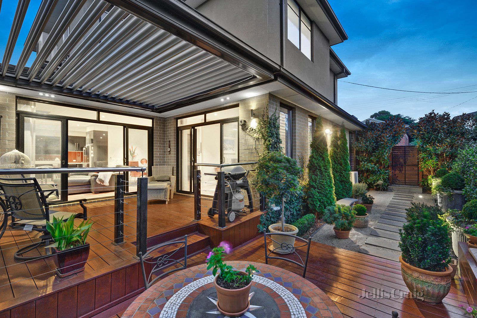 2/26 Mount Pleasant Drive, Mount Waverley image 5