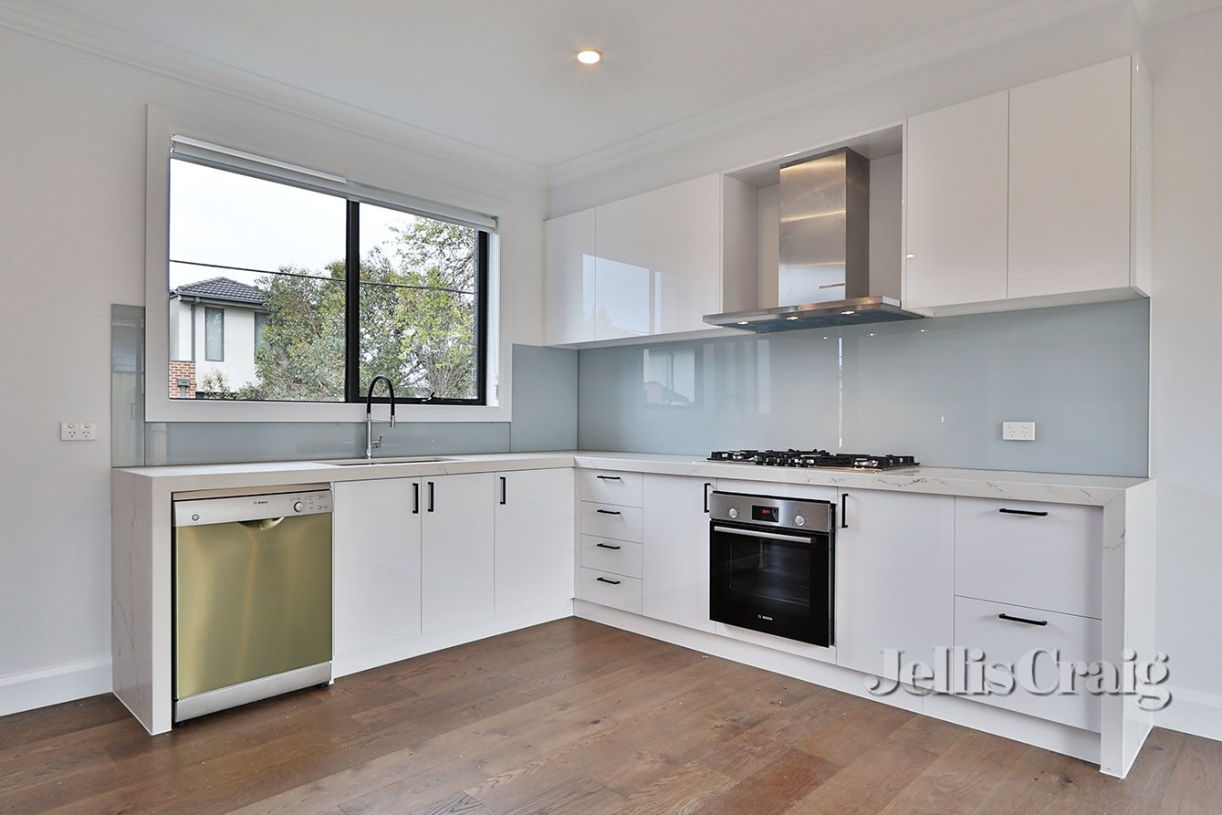 2/26 Ormond Road, Clayton image 2
