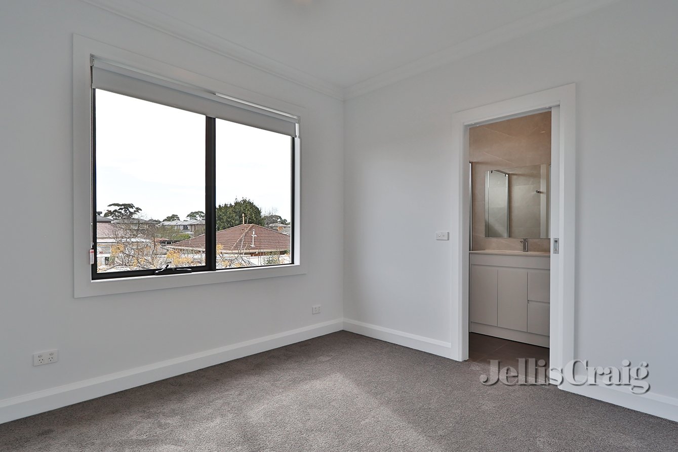2/26 Ormond Road, Clayton image 5
