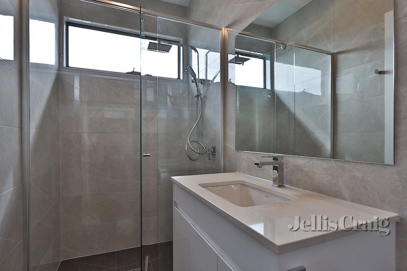 2/26 Ormond Road, Clayton image 6