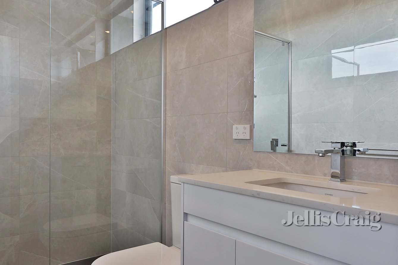 2/26 Ormond Road, Clayton image 8