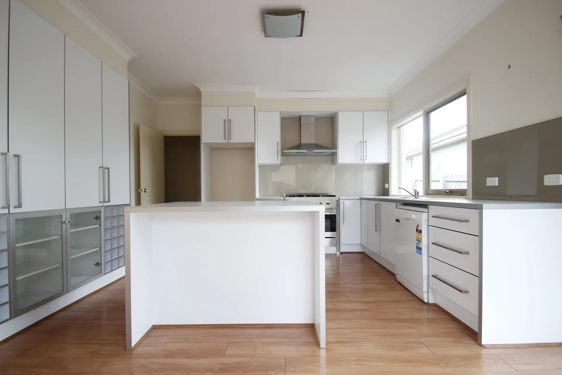 2/26 Roberts Street, Glen&nbsp;Waverley image 2