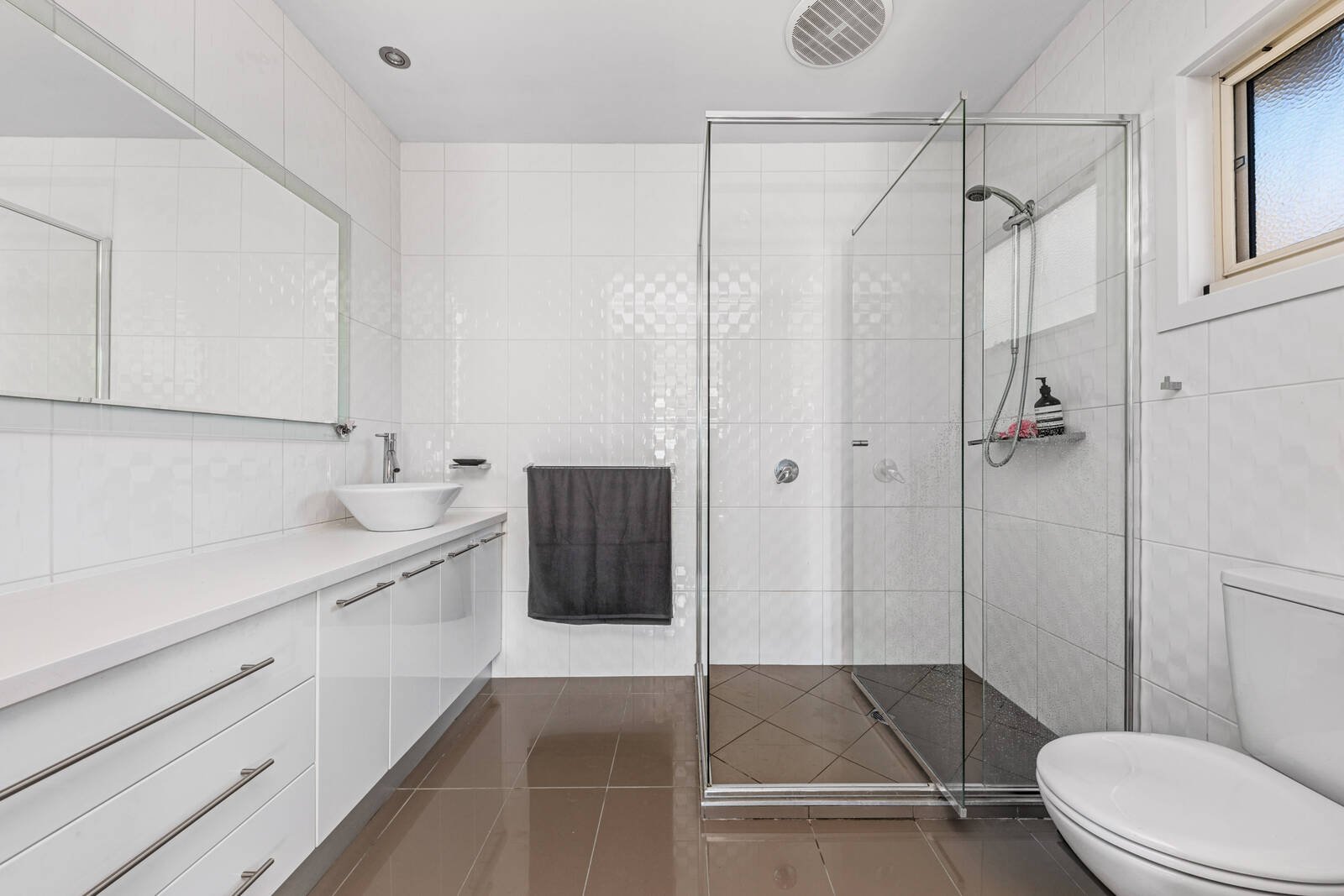Property Gallery Thumbnail 14