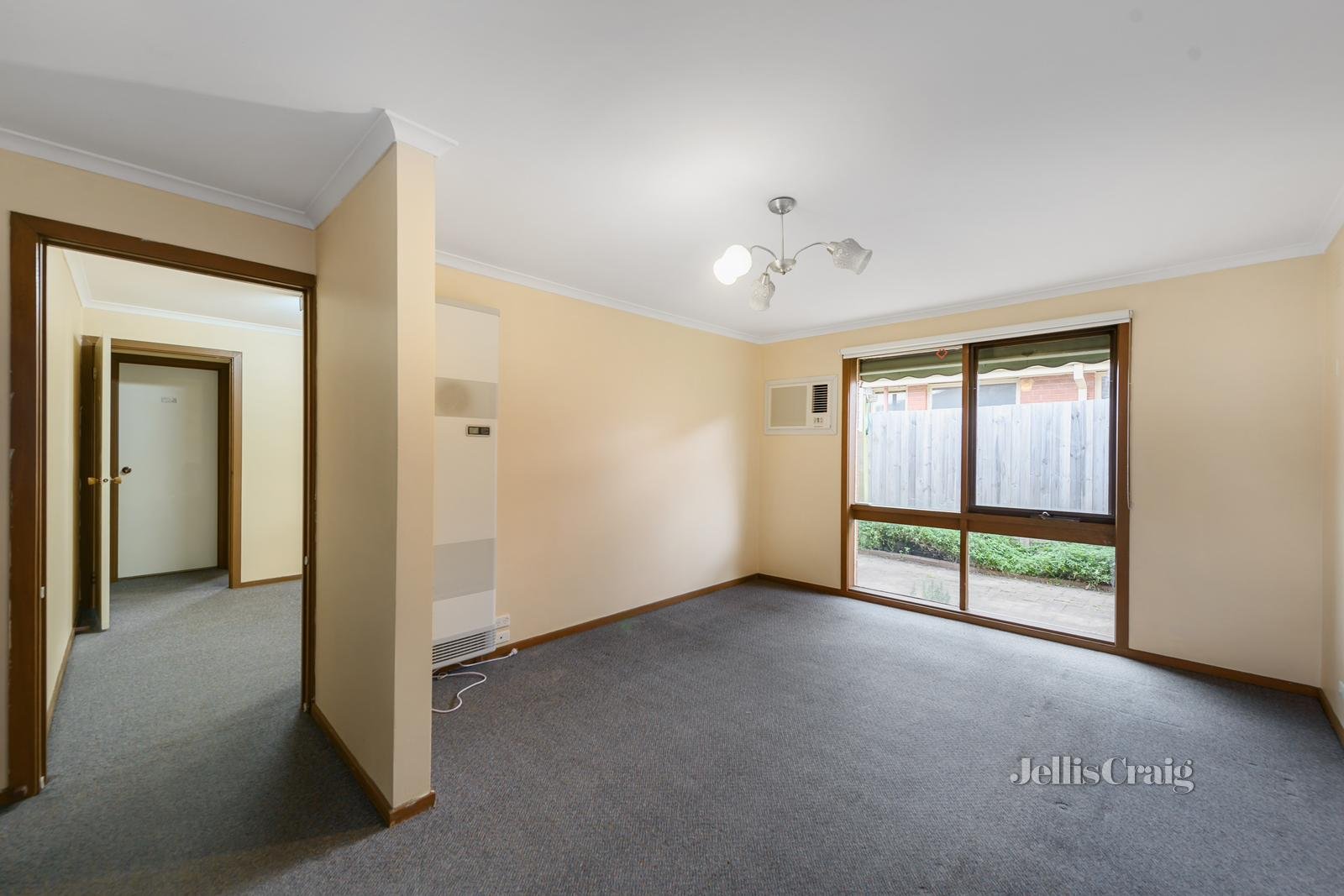 2/26 Wantirna Road, Ringwood image 2
