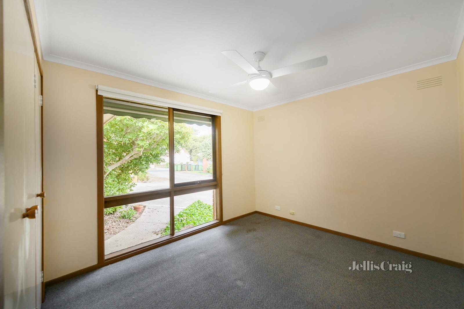 2/26 Wantirna Road, Ringwood image 4