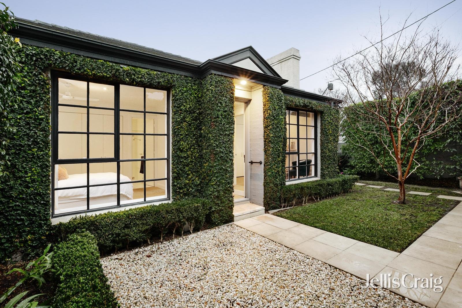 226 Wattletree Road, Malvern image 1