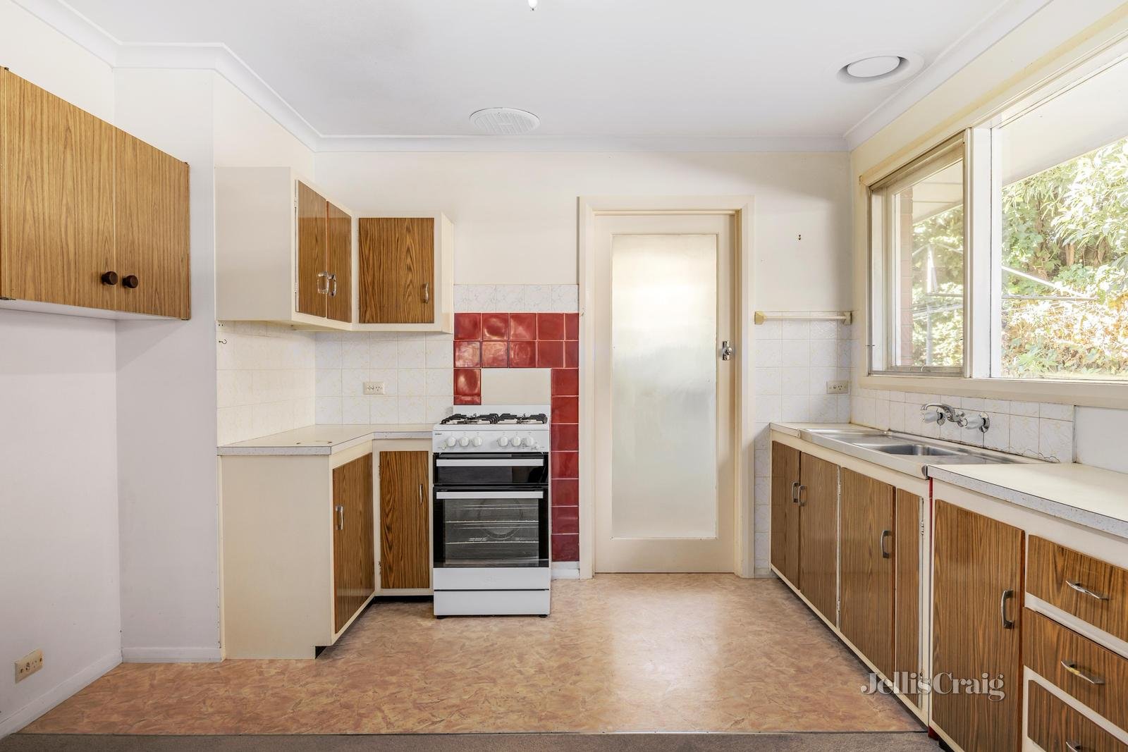 2/26 Windsor Crescent, Surrey&nbsp;Hills image 3