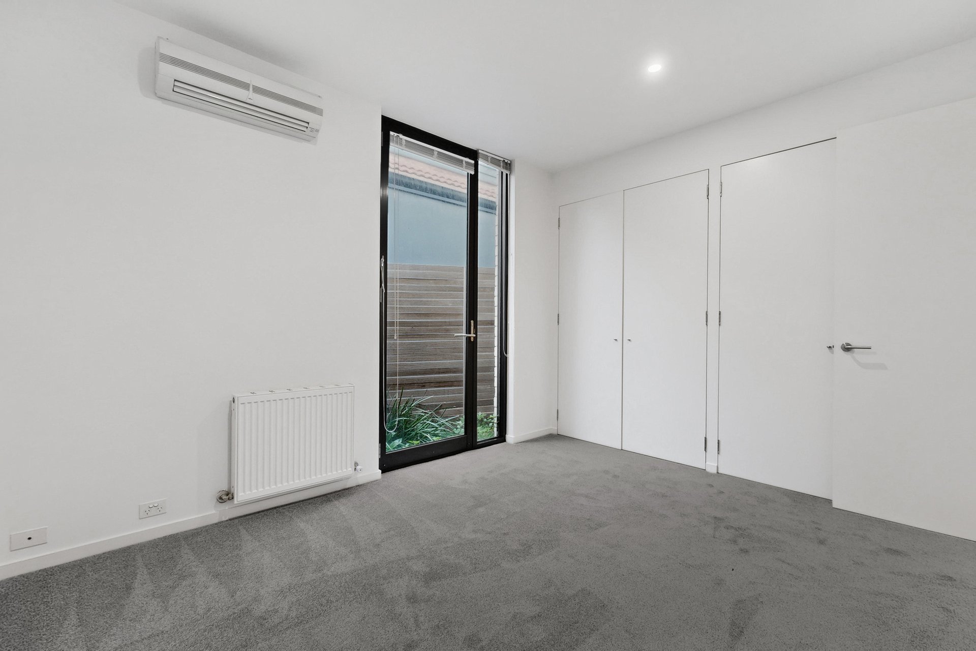 2/260 Barkly Street, St&nbsp;Kilda image 8