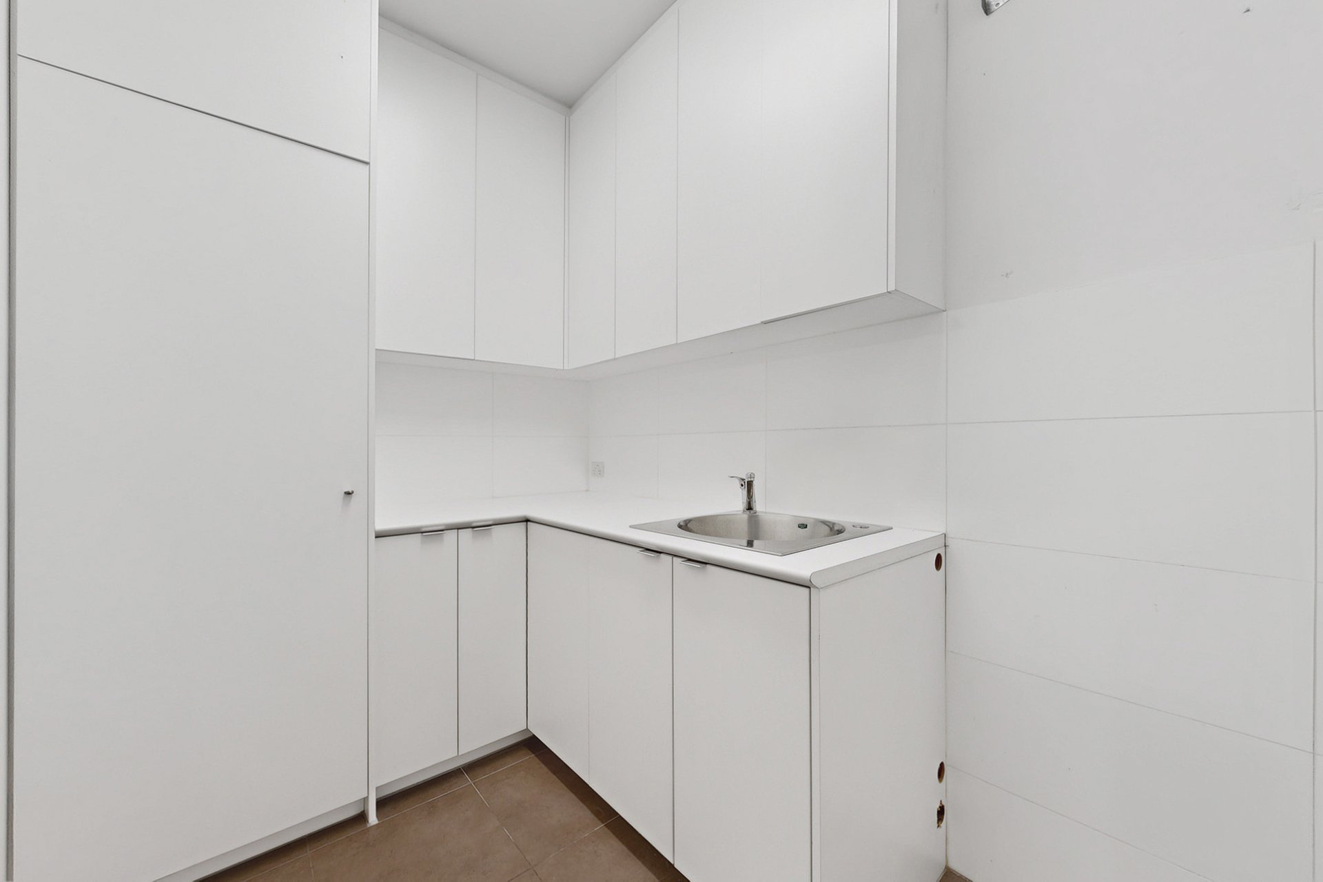 2/260 Barkly Street, St&nbsp;Kilda image 9