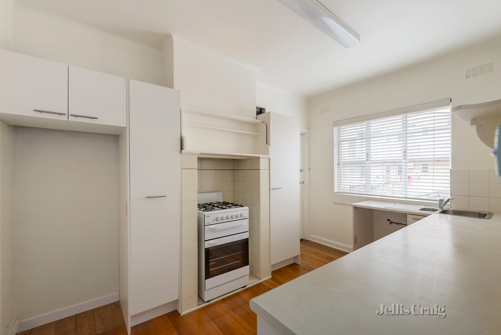 22/61-63 Maltravers Road, Ivanhoe East image 4