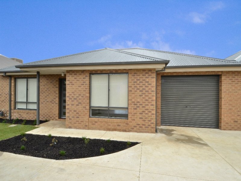 2/264 Wilsons Road, St Albans Park image 5