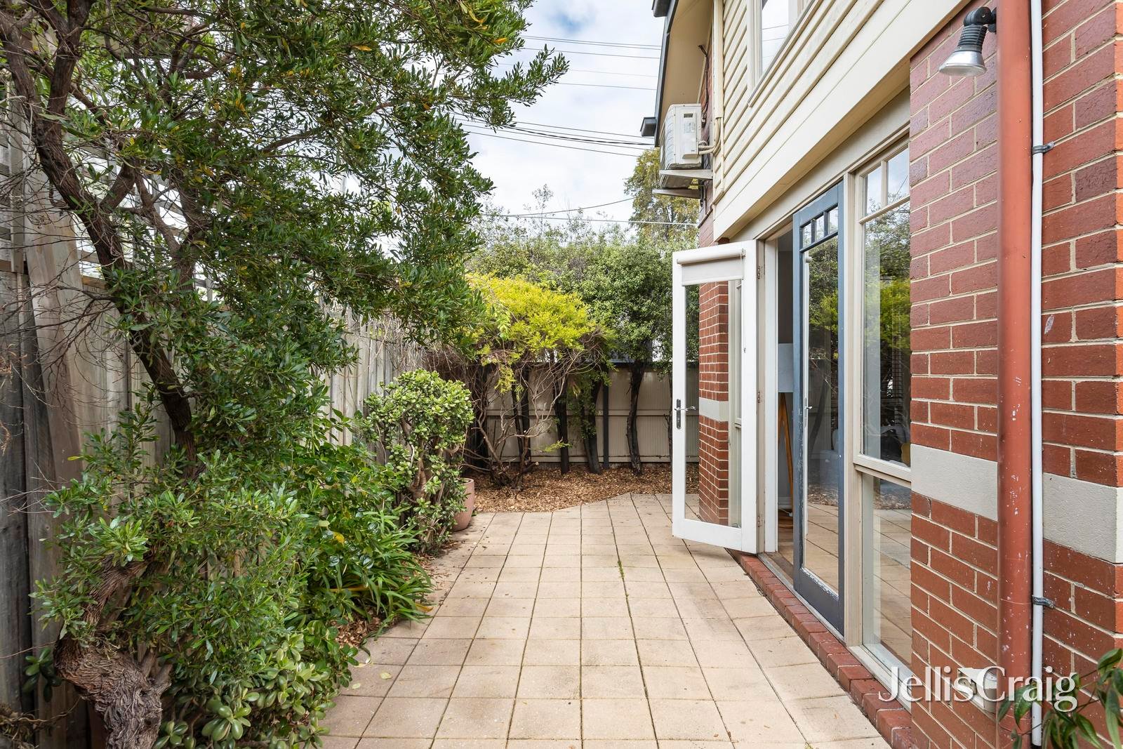 2/266 St Georges Road, Northcote image 6