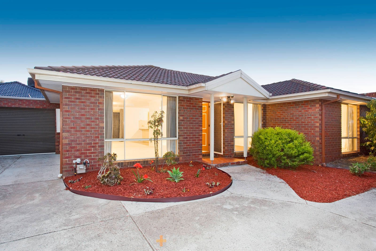 2 / 267 Warrigal Road Cheltenham
