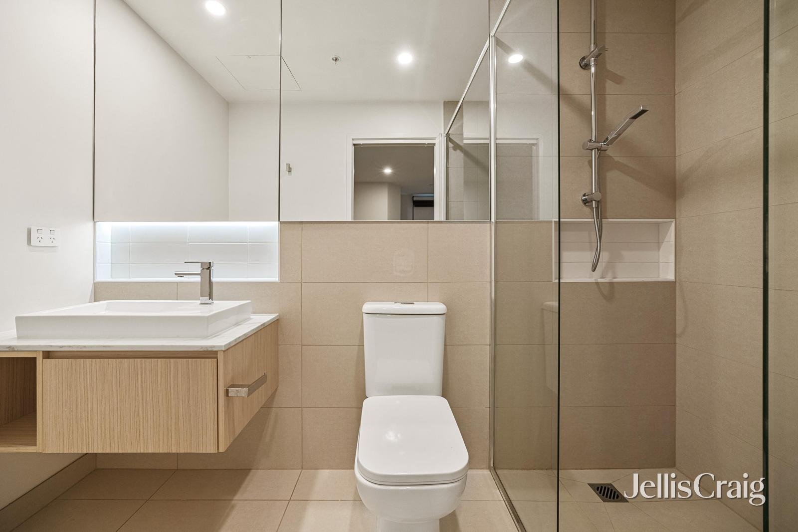 226/801 Centre Road, Bentleigh East image 6