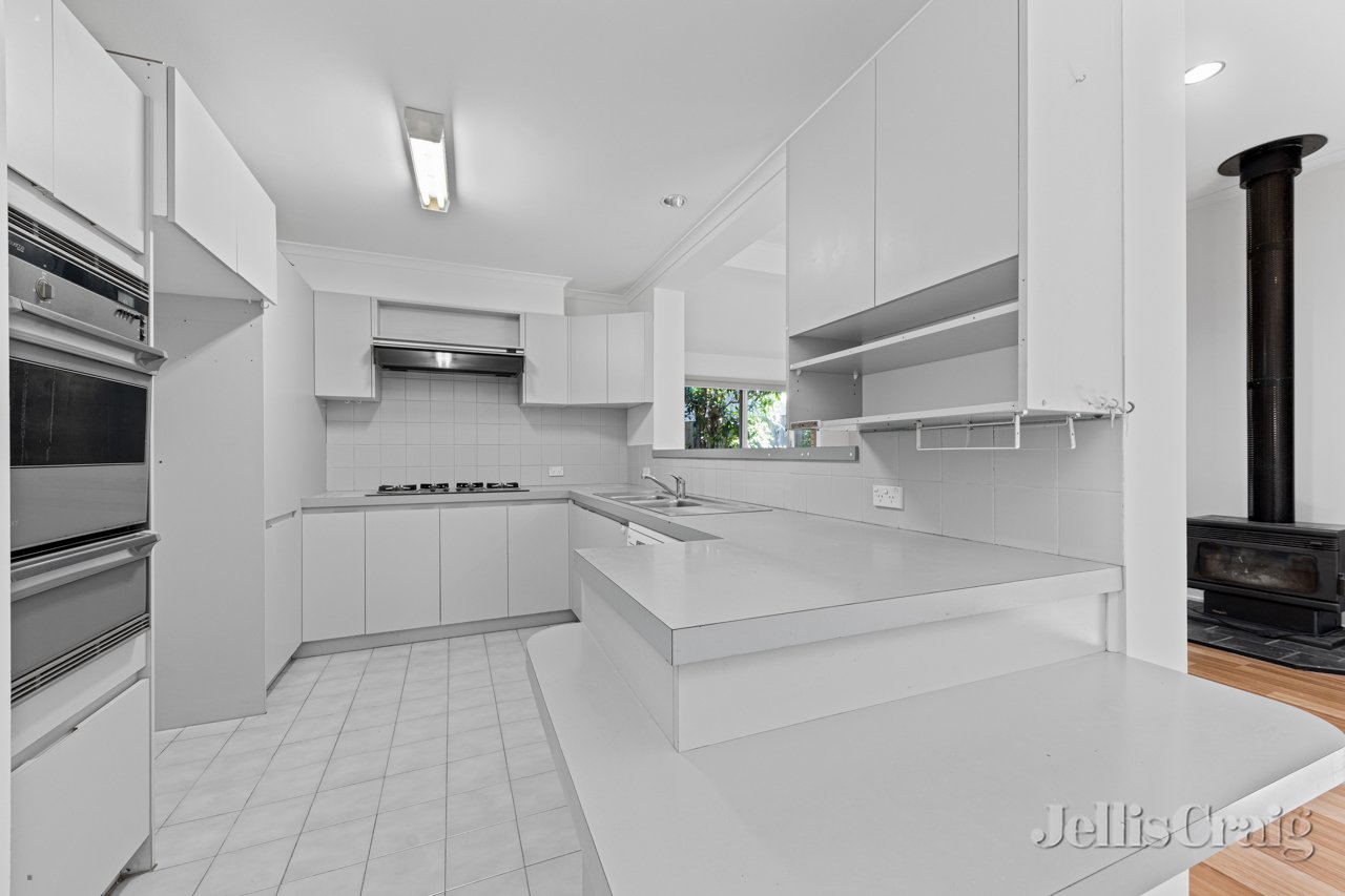 2/27 Alfreda Avenue, Rosanna image 2