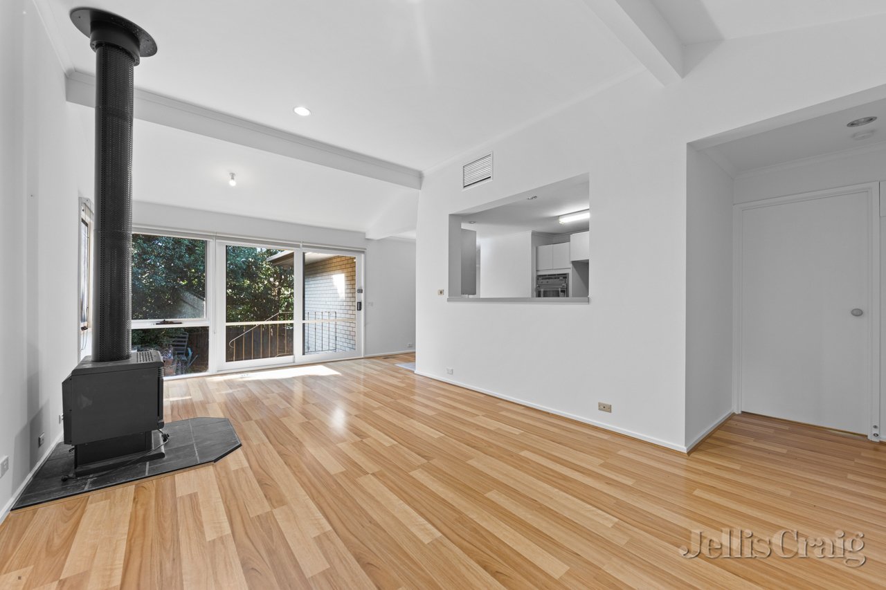 2/27 Alfreda Avenue, Rosanna image 3