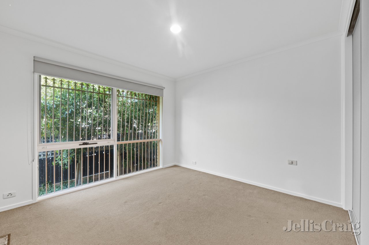 2/27 Alfreda Avenue, Rosanna image 4
