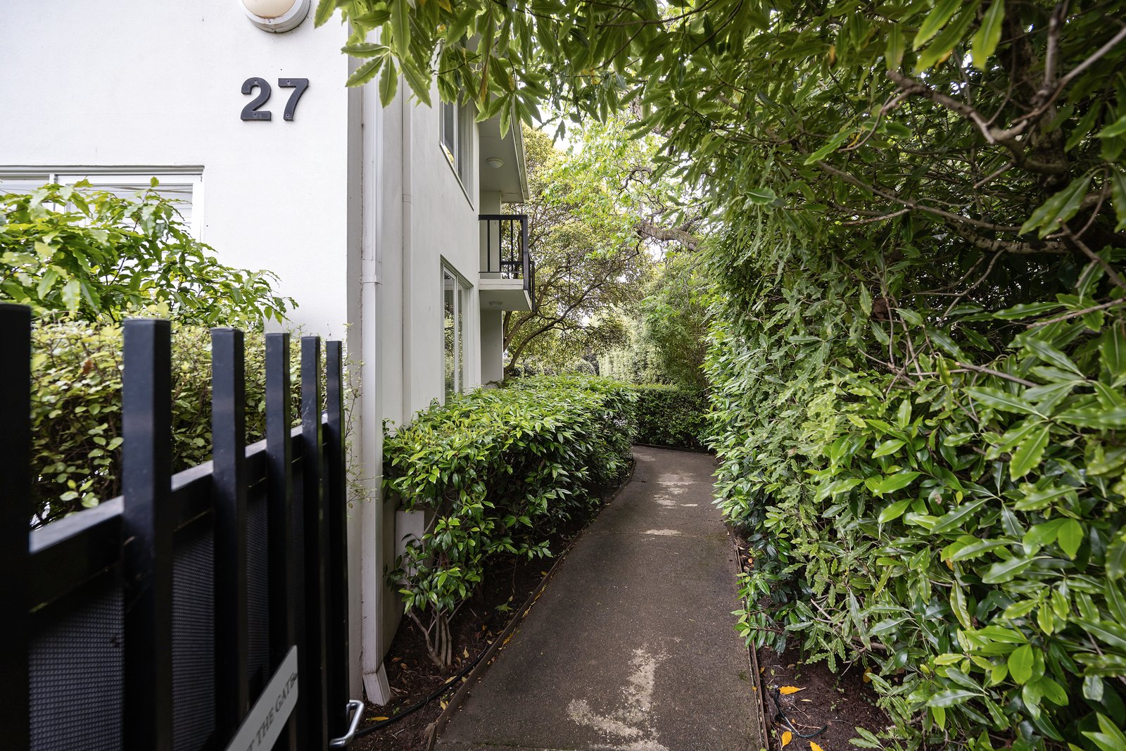 Property Gallery Thumbnail 9