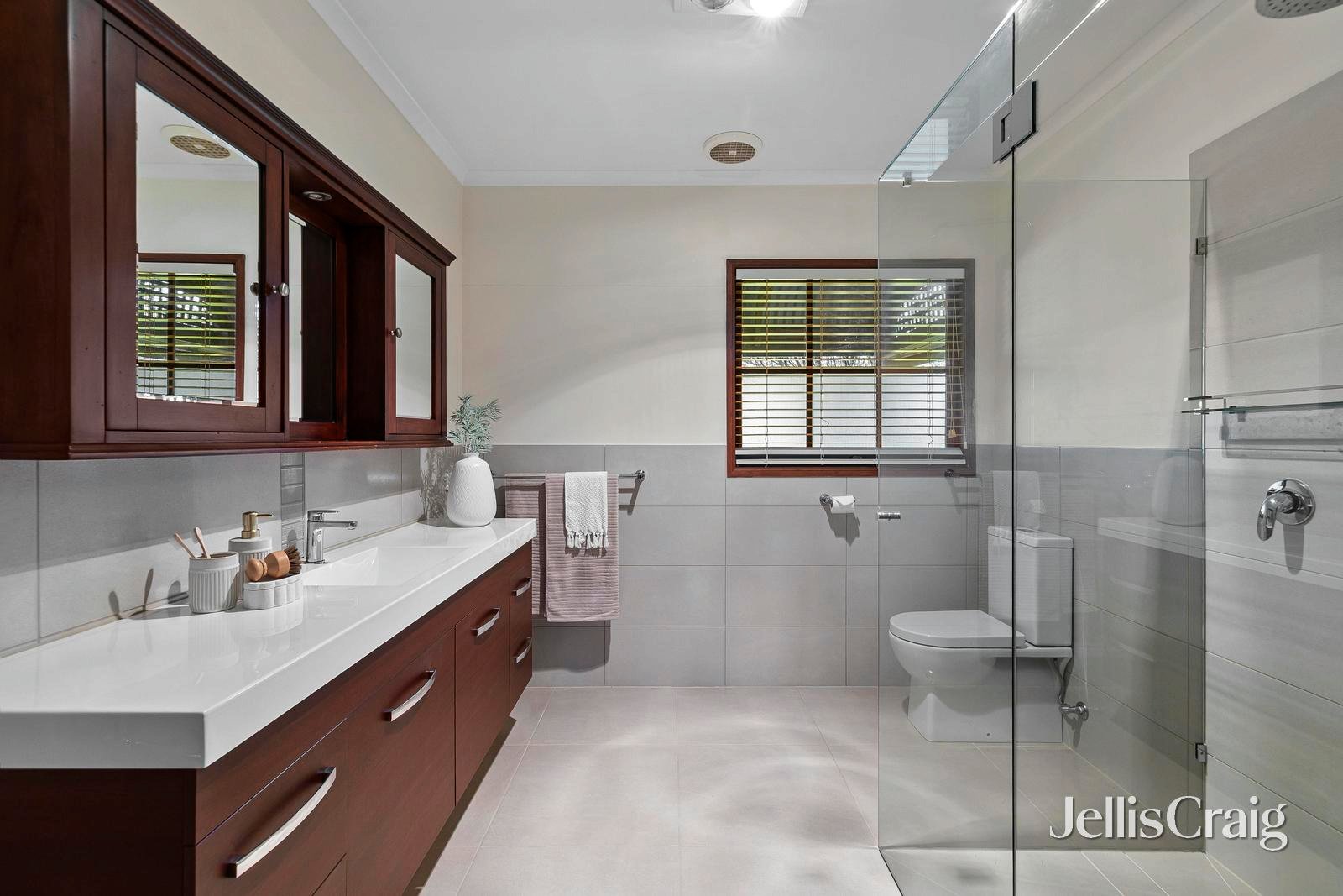 227 Bungower Road, Somerville image 17