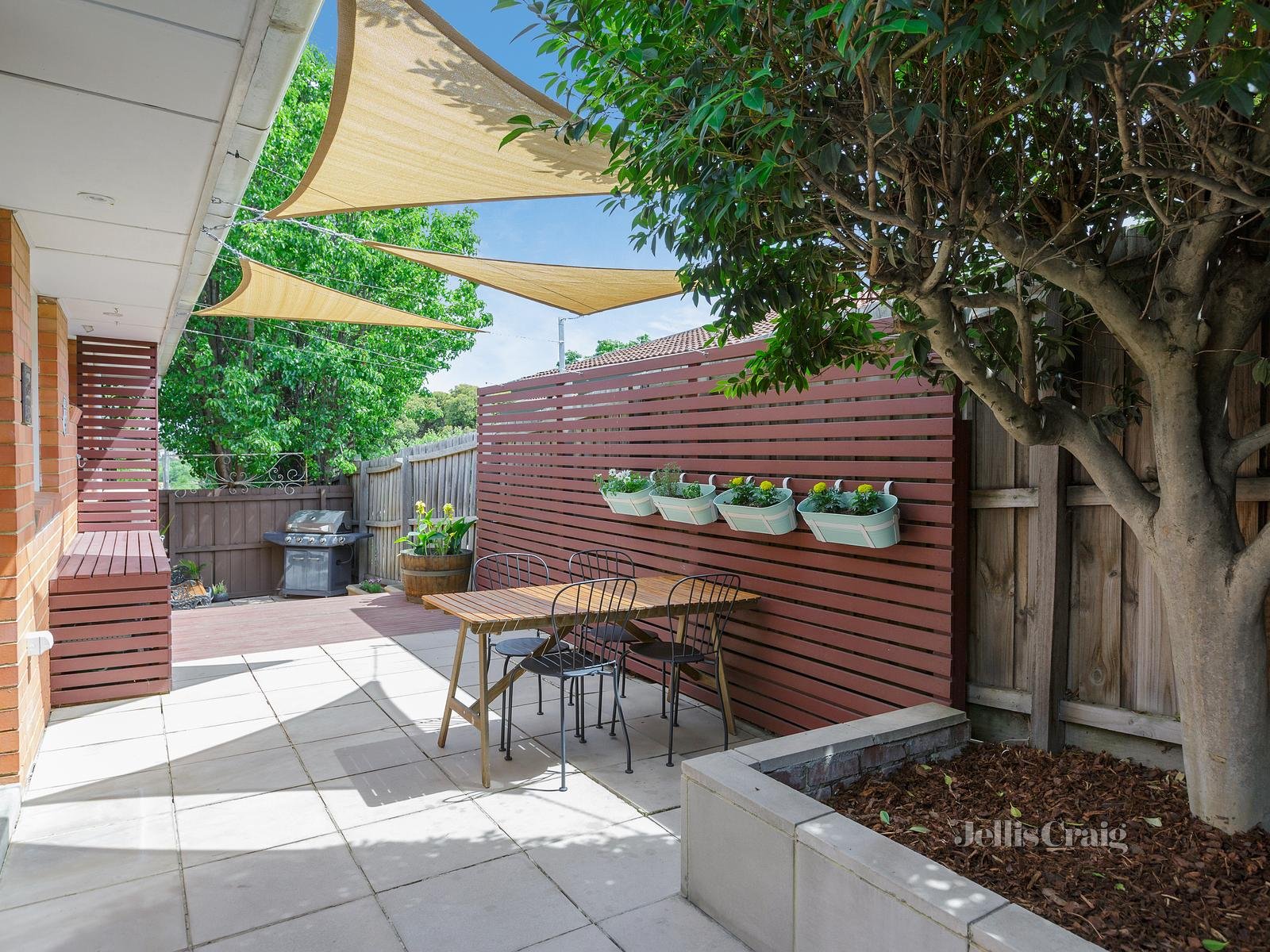 2/27 Clifton Road, Hawthorn East image 1