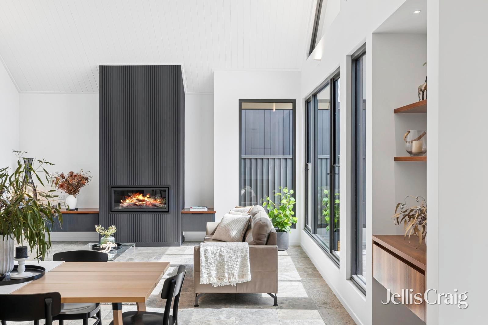 2/27 Corinella Road, Woodend image 7