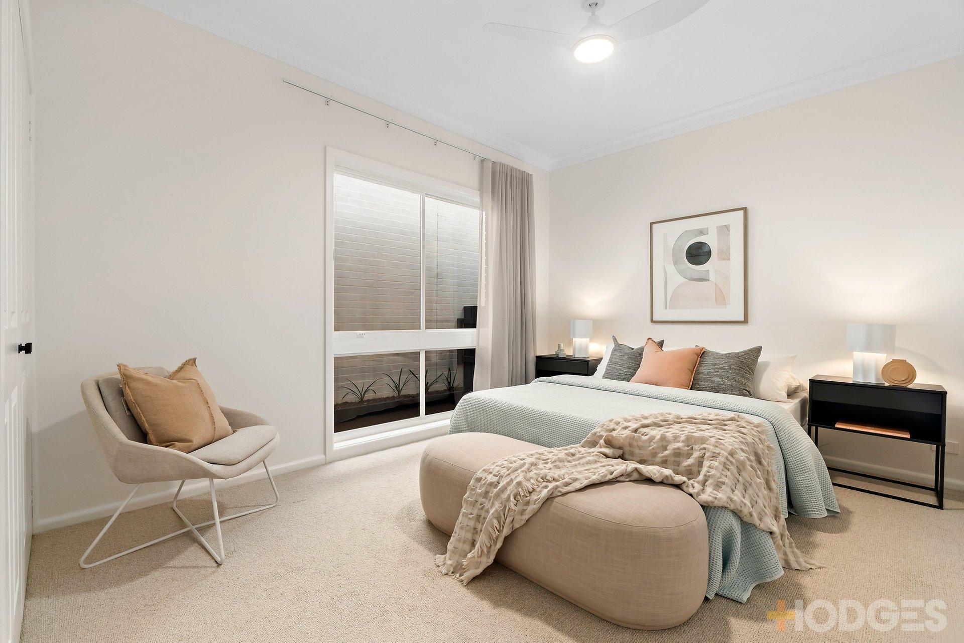 2 / 27 Crisp Street Hampton