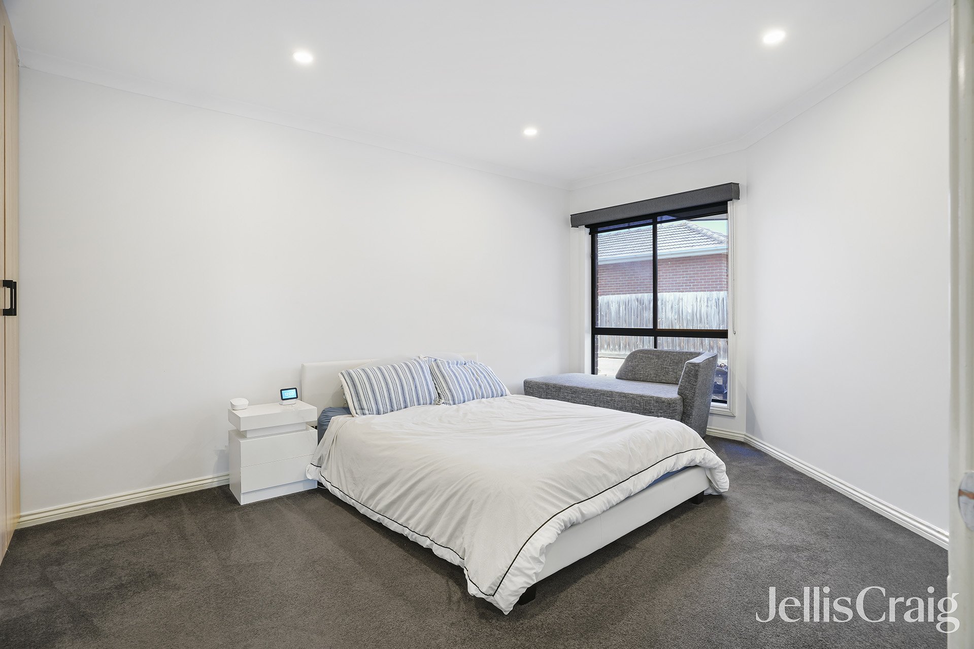 2/27 Eleebana Avenue, Hughesdale image 5